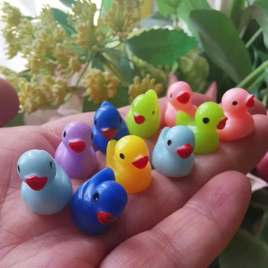 10pcs Mini Colored Duck Figurines – Cute Miniatures for Fairy Gardens, Terrariums, Bonsai & DIY Dollhouse Crafts